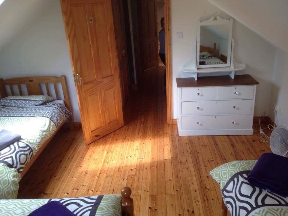 Tara House Bed and Breakfast Ballycastle Buitenkant foto