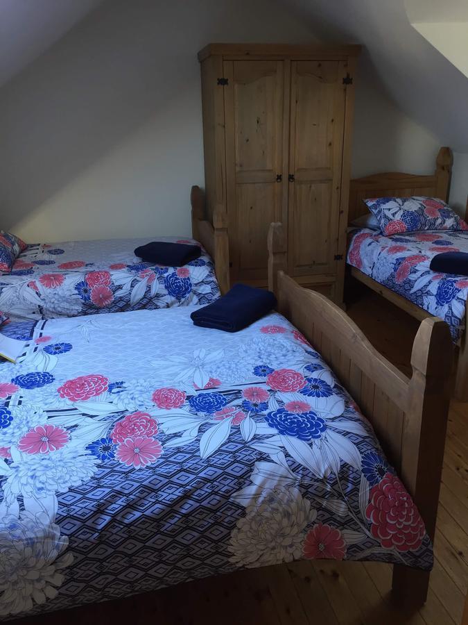 Tara House Bed and Breakfast Ballycastle Buitenkant foto